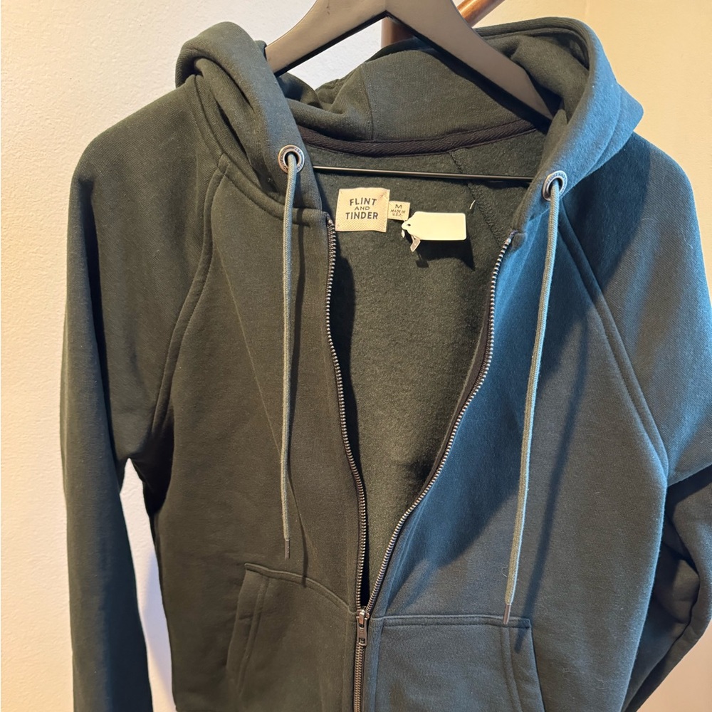 Flint And Tinder 10 Year Hoodie Zip-up Medium - NWOT